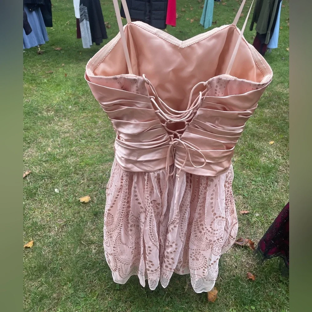 Prom dress - Picture 2 of 2